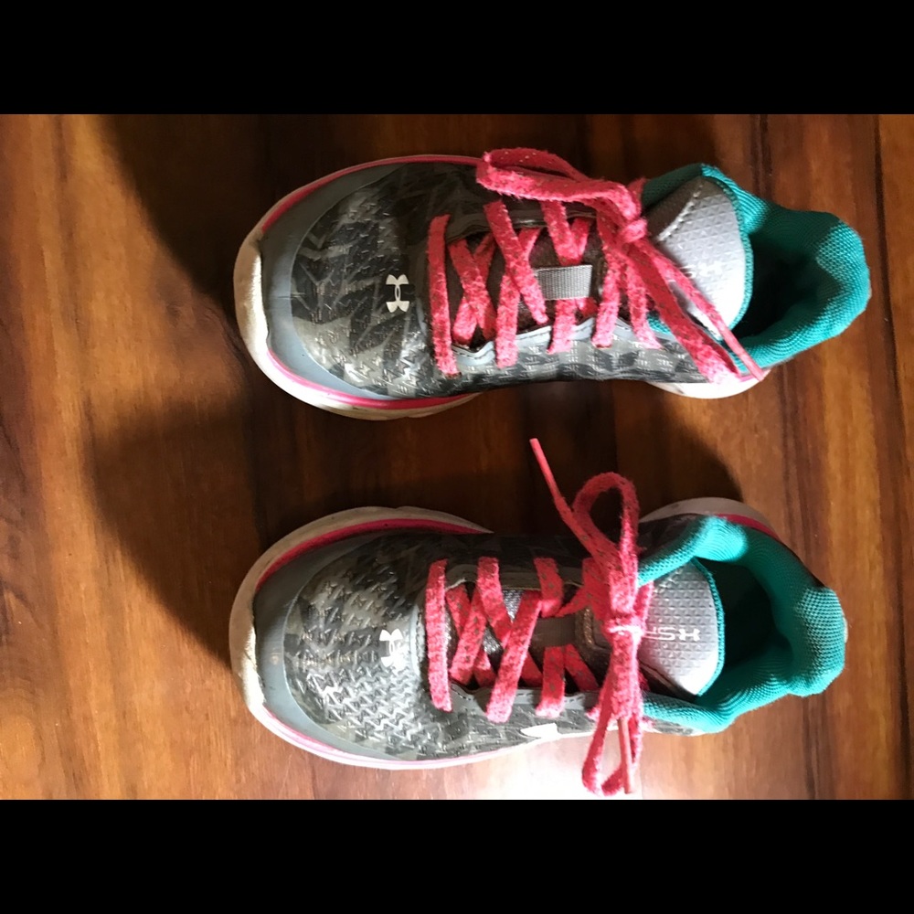 Under Armour Girls Sneakers size 13k